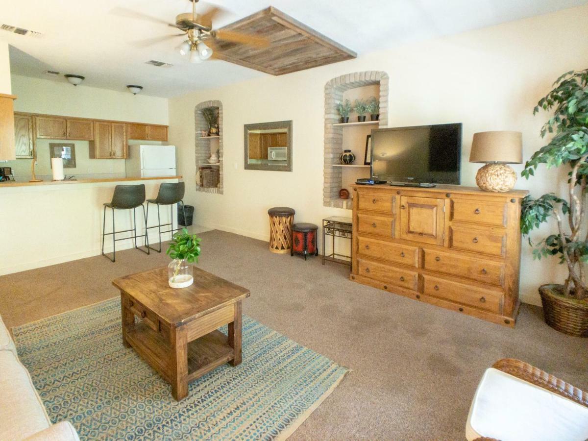 Schmitz Bed & Breakfast ニューブラウンフェルズ エクステリア 写真